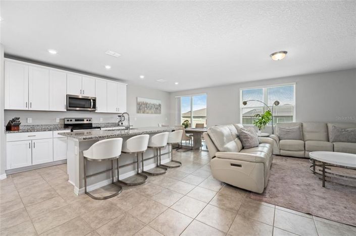 Image No.8-4 Bed Property for sale