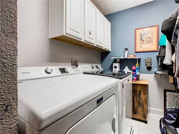 Image No.18-6 Bed Property for sale