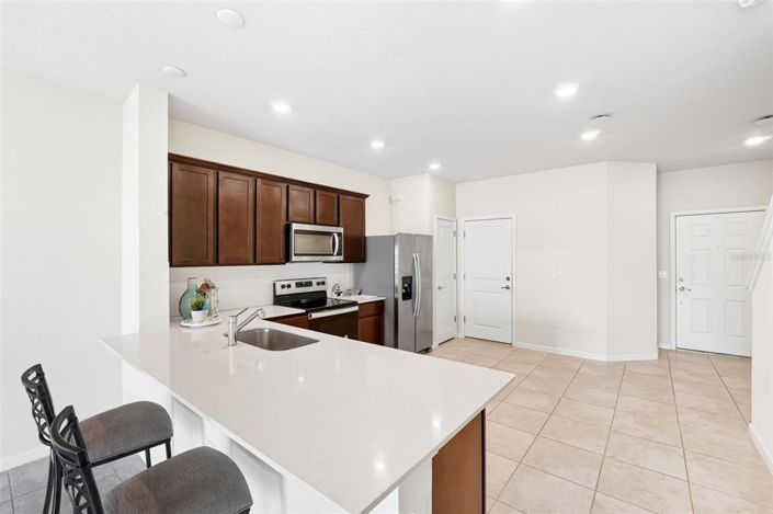 Image No.11-3 Bed Townhouse for sale