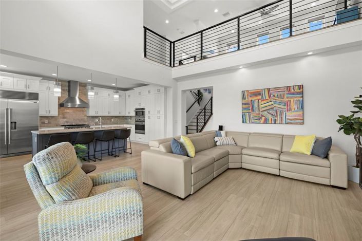 Image No.19-4 Bed Property for sale