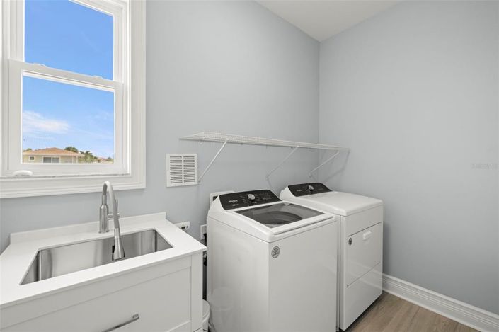 Image No.33-4 Bed Property for sale