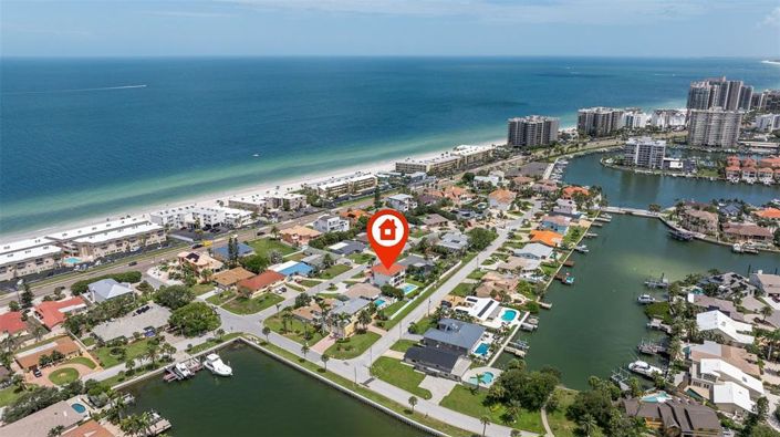 Image No.4-4 Bed Property for sale