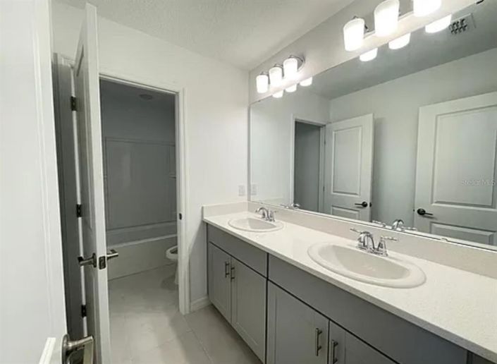 Image No.13-4 Bed Property for sale