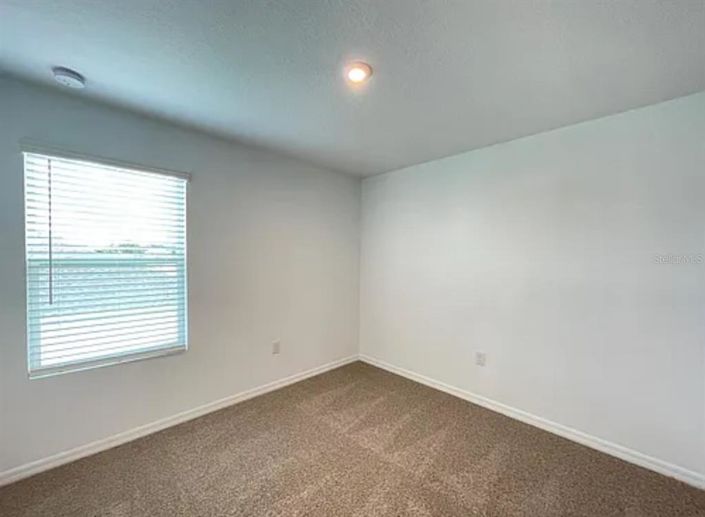 Image No.8-4 Bed Property for sale