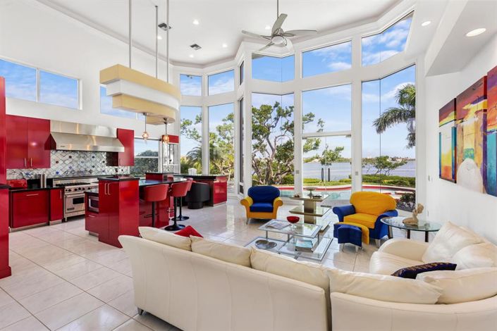 Image No.17-3 Bed Property for sale