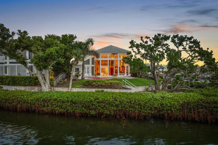 Image No.2-3 Bed Property for sale