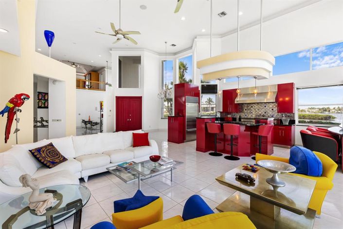 Image No.27-3 Bed Property for sale