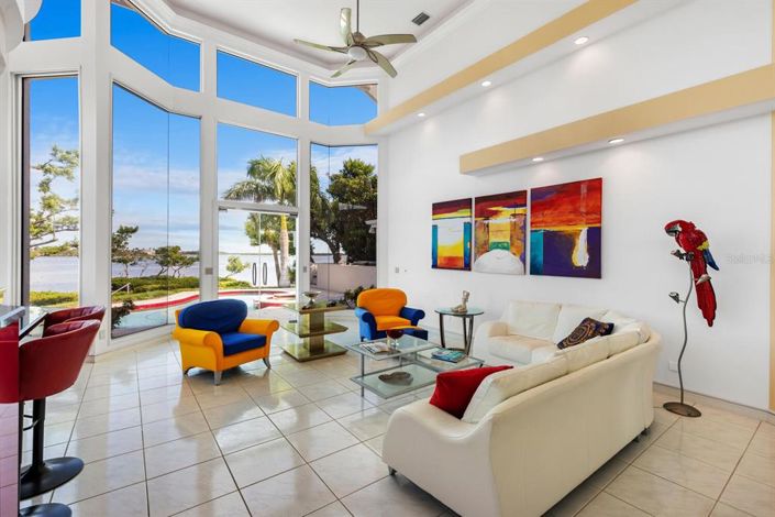 Image No.6-3 Bed Property for sale