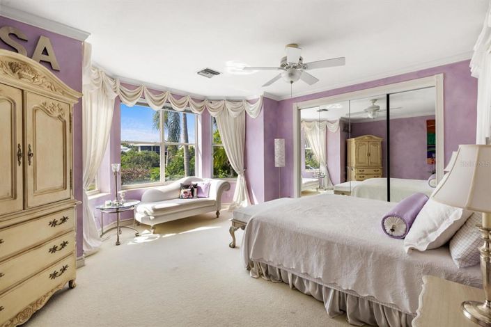 Image No.8-3 Bed Property for sale