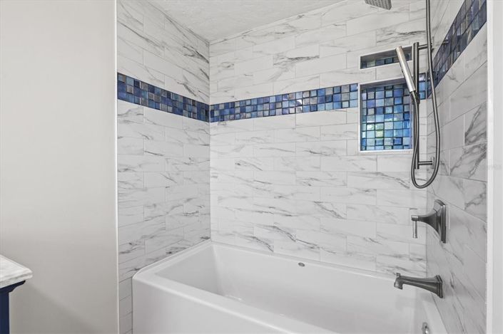 Image No.25-4 Bed Property for sale