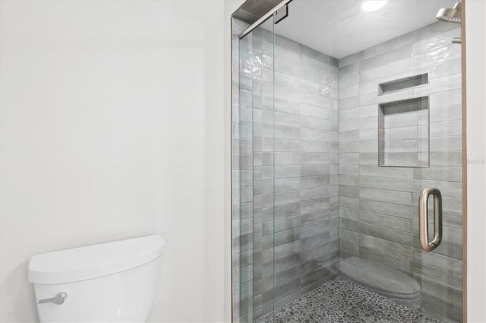 Image No.27-4 Bed Property for sale