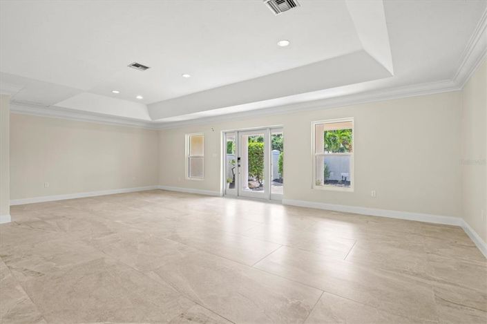 Image No.32-4 Bed Property for sale