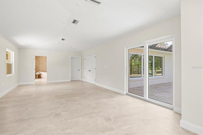 Image No.45-4 Bed Property for sale