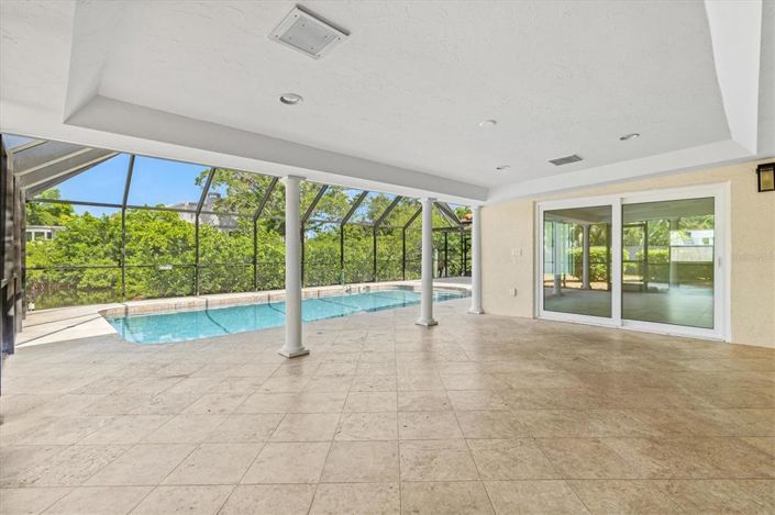 Image No.55-4 Bed Property for sale