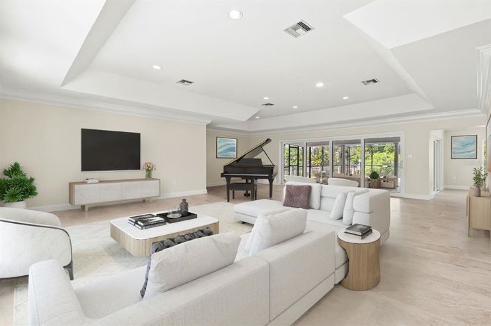 Image No.9-4 Bed Property for sale