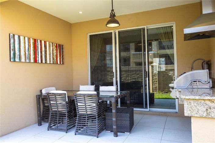 Image No.23-4 Bed Townhouse for sale