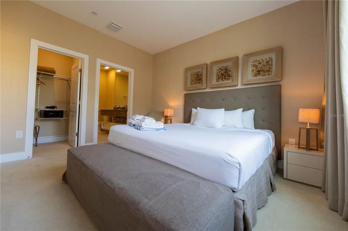 Image No.34-4 Bed Townhouse for sale