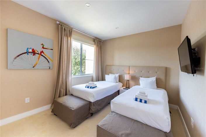 Image No.38-4 Bed Townhouse for sale