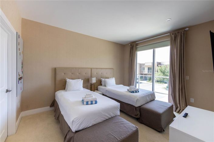 Image No.42-4 Bed Townhouse for sale