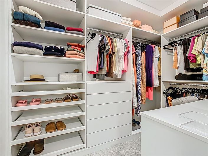 Image No.45-5 Bed Property for sale