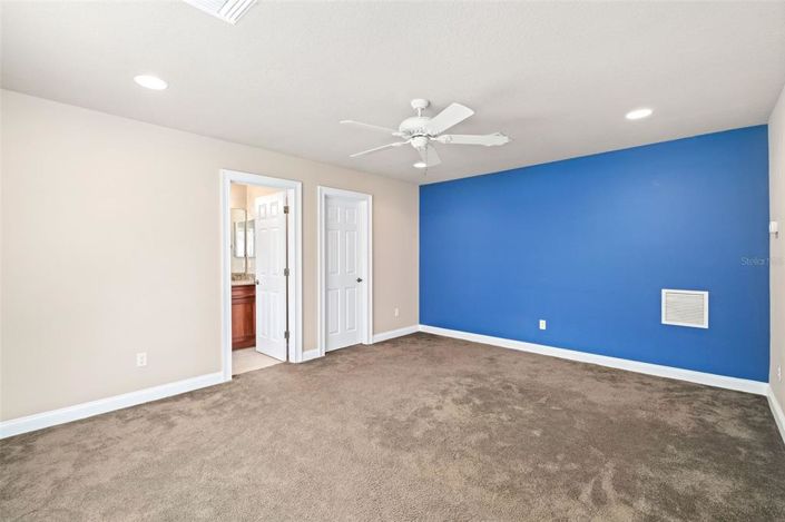 Image No.15-5 Bed Property for sale