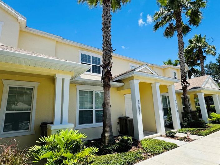 Image No.1-3 Bed Townhouse for sale