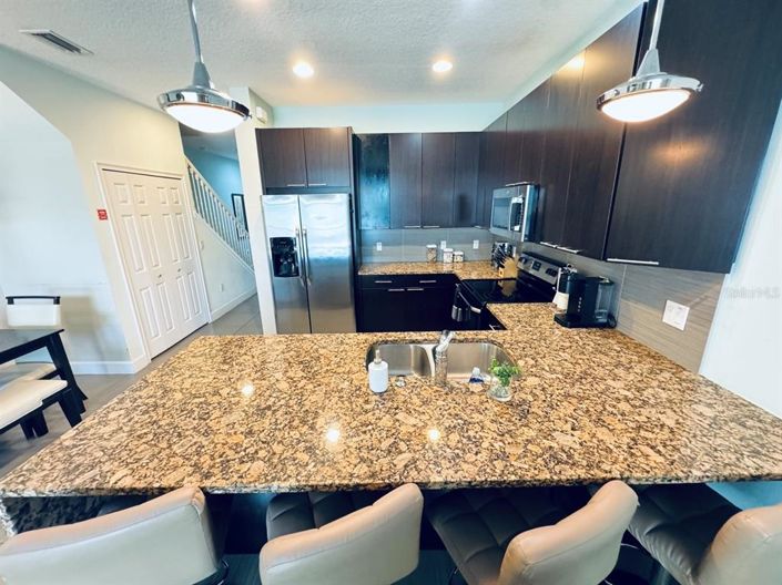 Image No.4-3 Bed Townhouse for sale