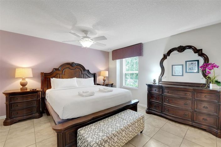 Image No.11-4 Bed Townhouse for sale