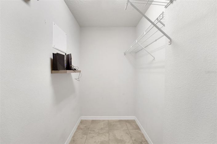 Image No.13-4 Bed Townhouse for sale