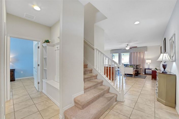 Image No.2-4 Bed Townhouse for sale