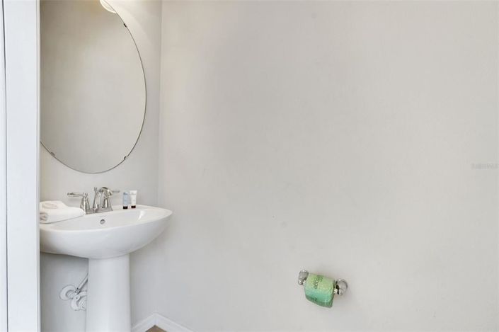 Image No.20-4 Bed Townhouse for sale