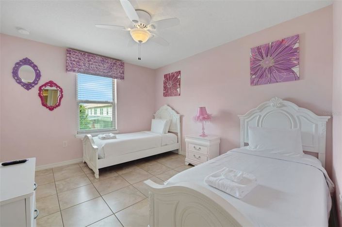 Image No.26-4 Bed Townhouse for sale