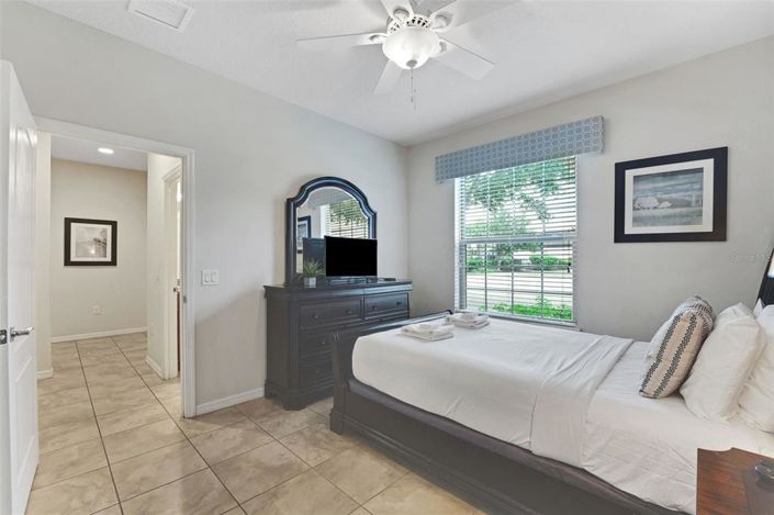 Image No.30-4 Bed Townhouse for sale