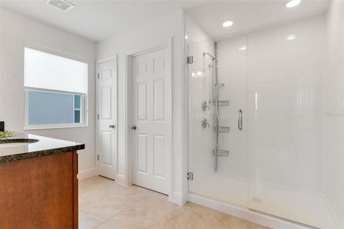 Image No.25-4 Bed Property for sale