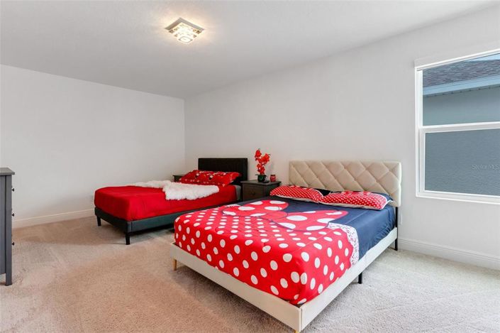 Image No.28-4 Bed Property for sale