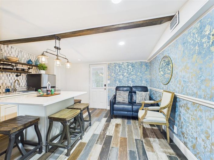 Image No.20-3 Bed Property for sale