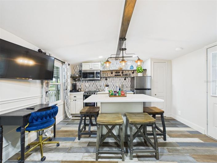 Image No.22-3 Bed Property for sale