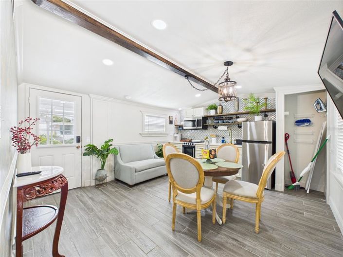 Image No.8-3 Bed Property for sale