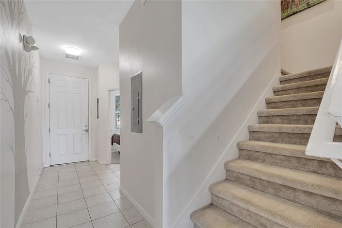 Image No.11-3 Bed Townhouse for sale