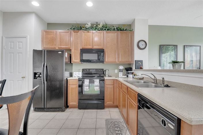 Image No.15-3 Bed Townhouse for sale