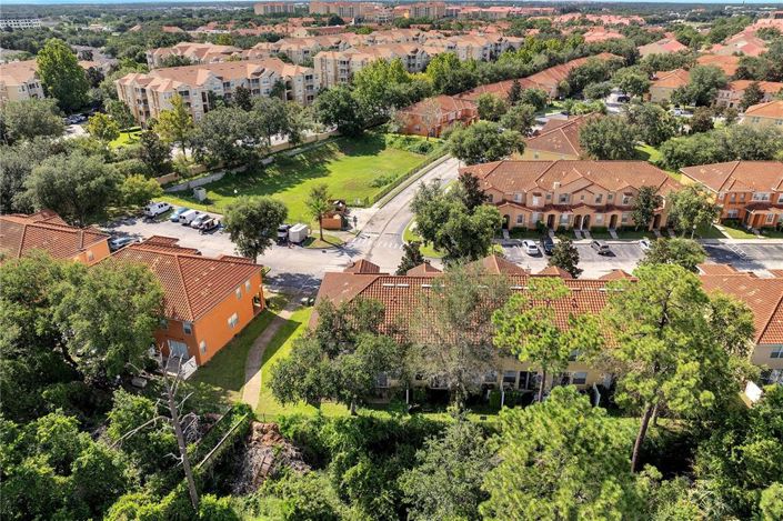 Image No.39-3 Bed Townhouse for sale