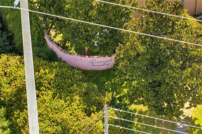 Image No.50-3 Bed Townhouse for sale