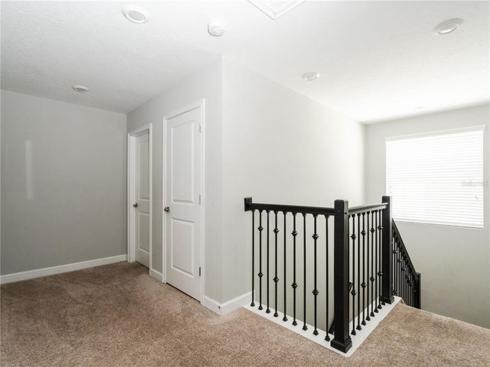 Image No.29-6 Bed Property for sale