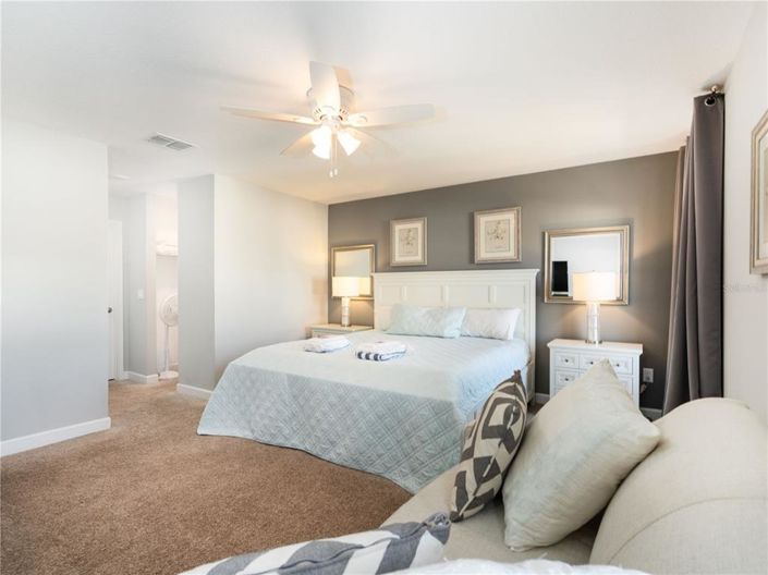 Image No.36-6 Bed Property for sale