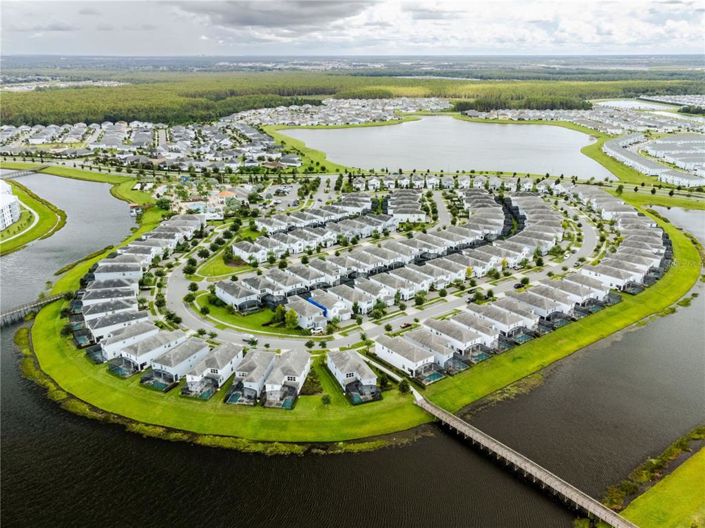 Image No.4-6 Bed Property for sale