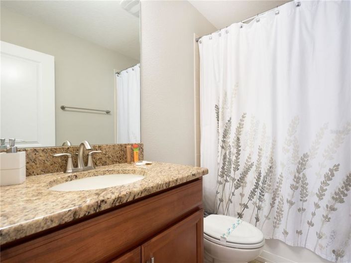 Image No.40-6 Bed Property for sale