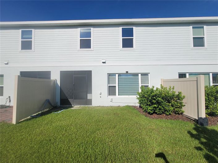 Image No.30-4 Bed Townhouse for sale