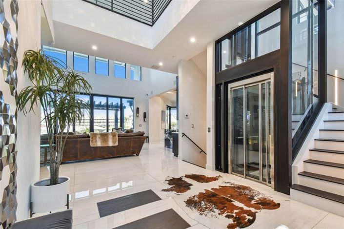 Image No.3-Propriété de 5 chambres à vendre à Floride