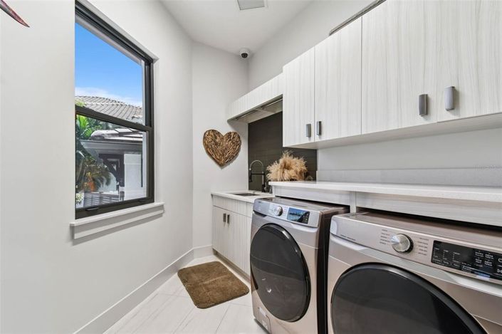 Image No.48-Propriété de 5 chambres à vendre à Floride