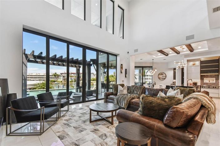 Image No.6-Propriété de 5 chambres à vendre à Floride